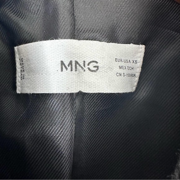 MNG Mango Plaid Wool Blend Coat Size XS Black Gray Double Breasted Lined - Picture 6 of 7